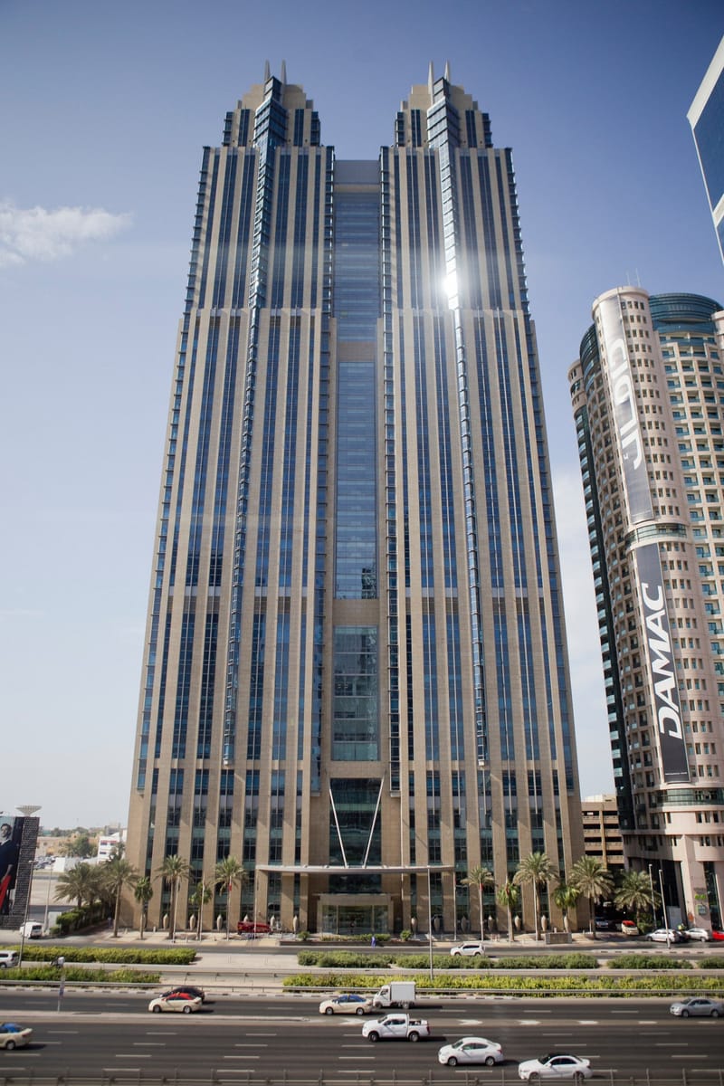 Shangri-La Dubai, Dubai: exterior of the building