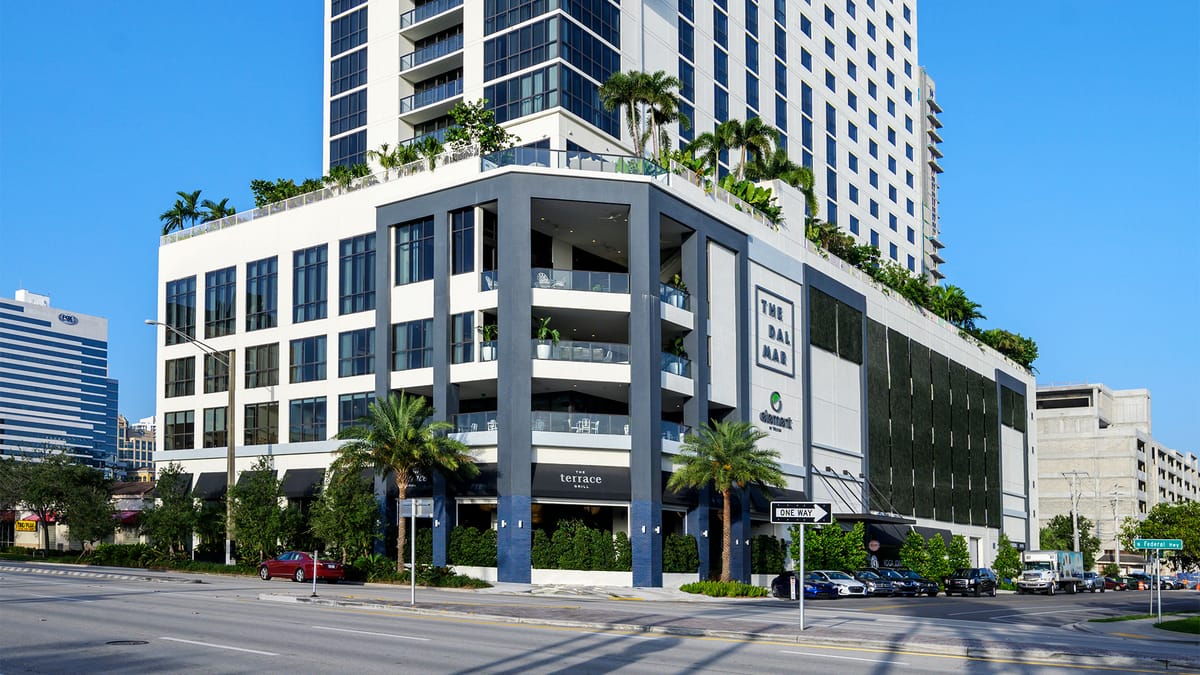 The Dalmar, Fort Lauderdale, Fort Lauderdale: exterior of the building