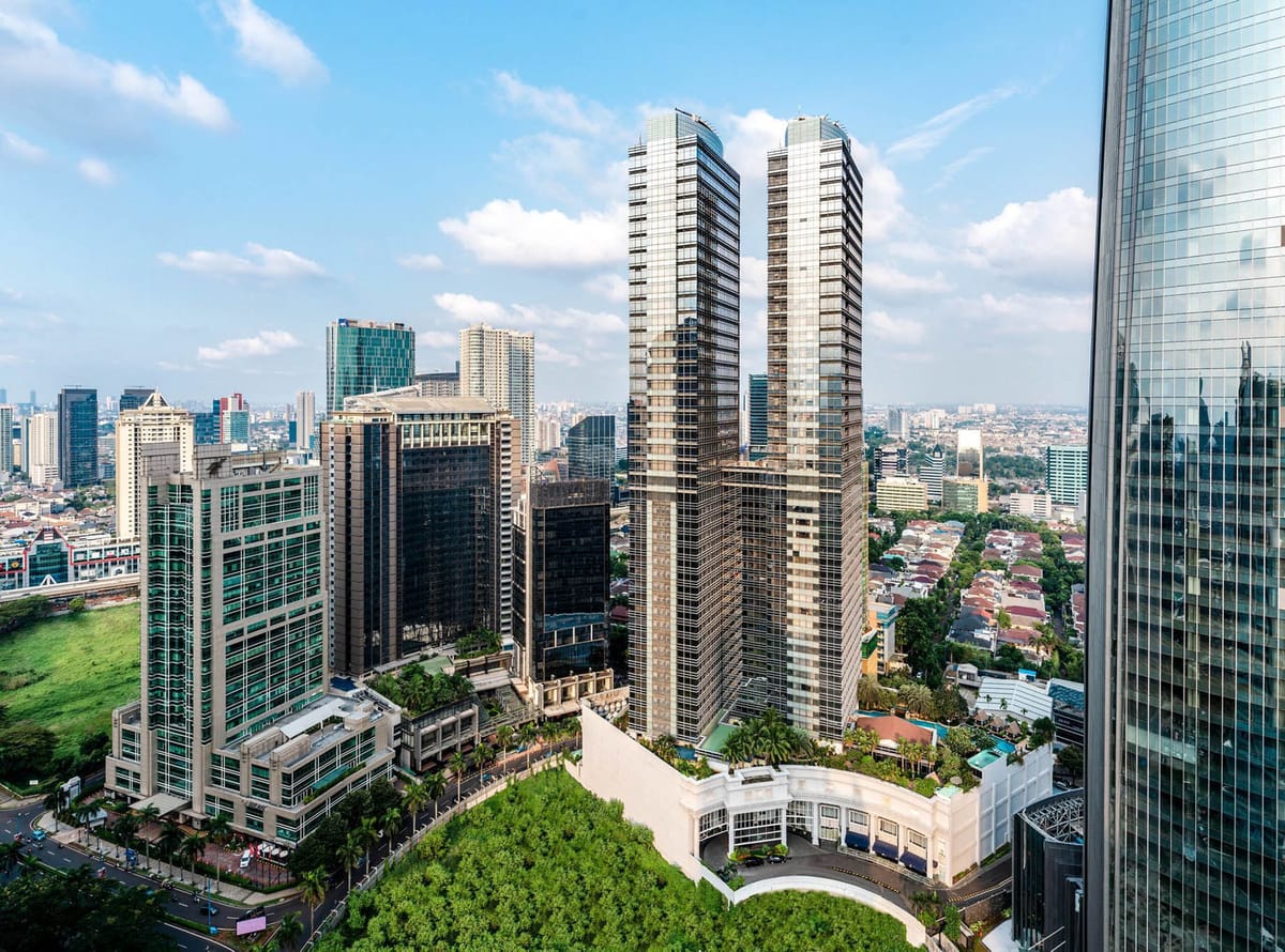 The Ritz-Carlton Jakarta, Mega Kuningan, Jakarta: exterior of the building