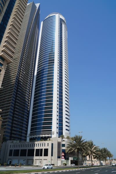 Tamani Marina Hotel, Dubai: exterior of the building